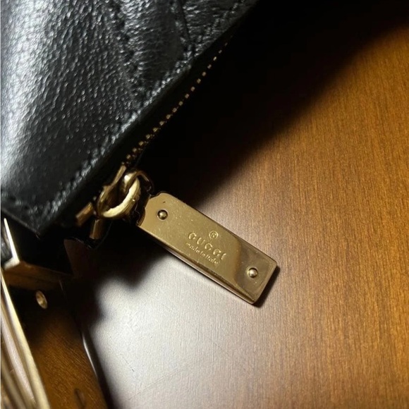 Gucci Black and Gold Shoulder Bag - Picture 6 of 9